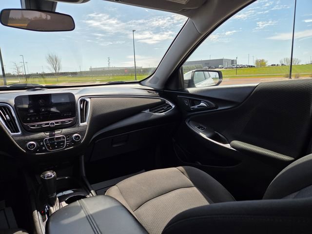 Used 2019 Chevrolet Malibu LT FWD image 45