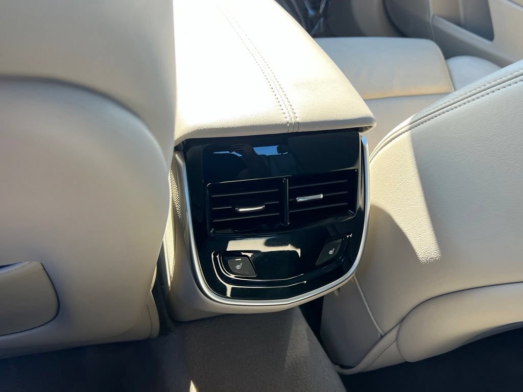 Used 2017 Cadillac XTS Luxury w/ Driver Awareness Package AWD/4WD image 17