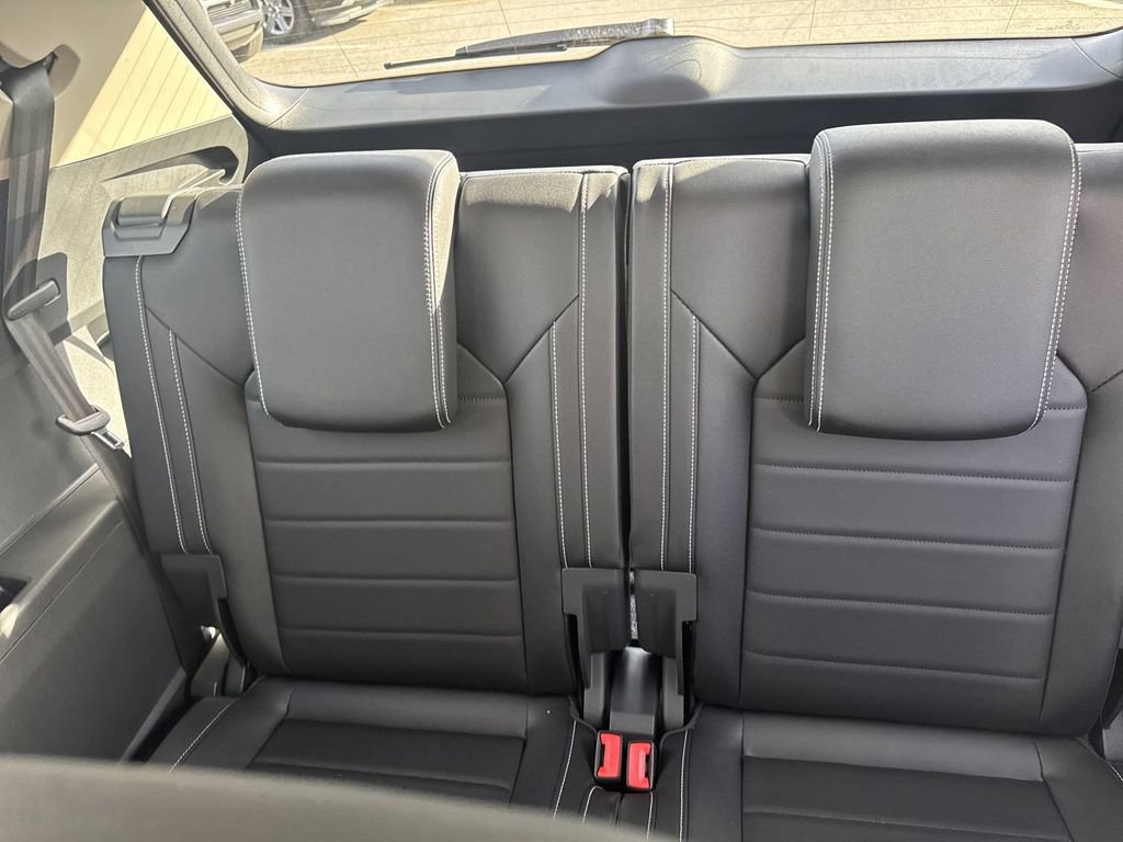 New 2025 Volkswagen Atlas SEL image 13