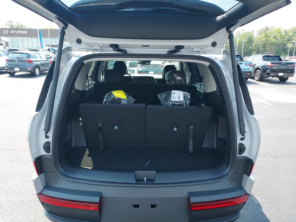 New 2026 Hyundai Santa Fe SE AWD/4WD image 9