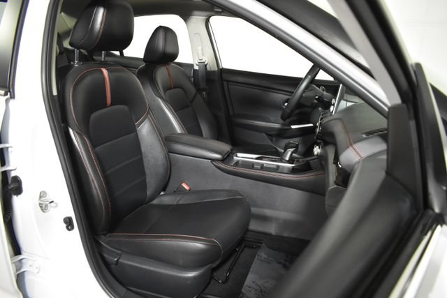Certified 2025 Nissan Sentra SR w/ SR Premium Package FWD image 34