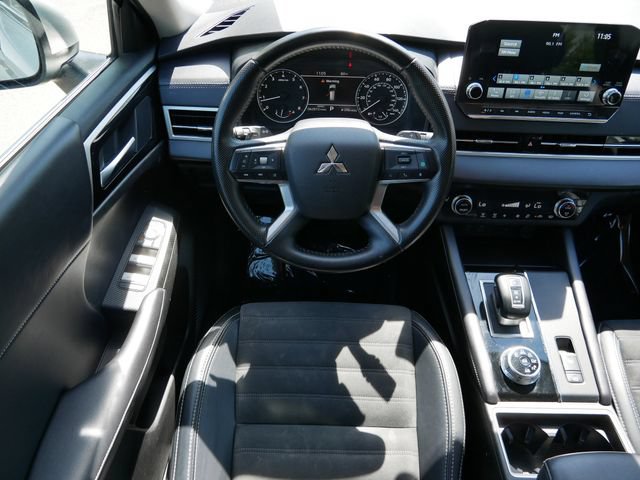Used 2024 Mitsubishi Outlander SE AWD/4WD image 12