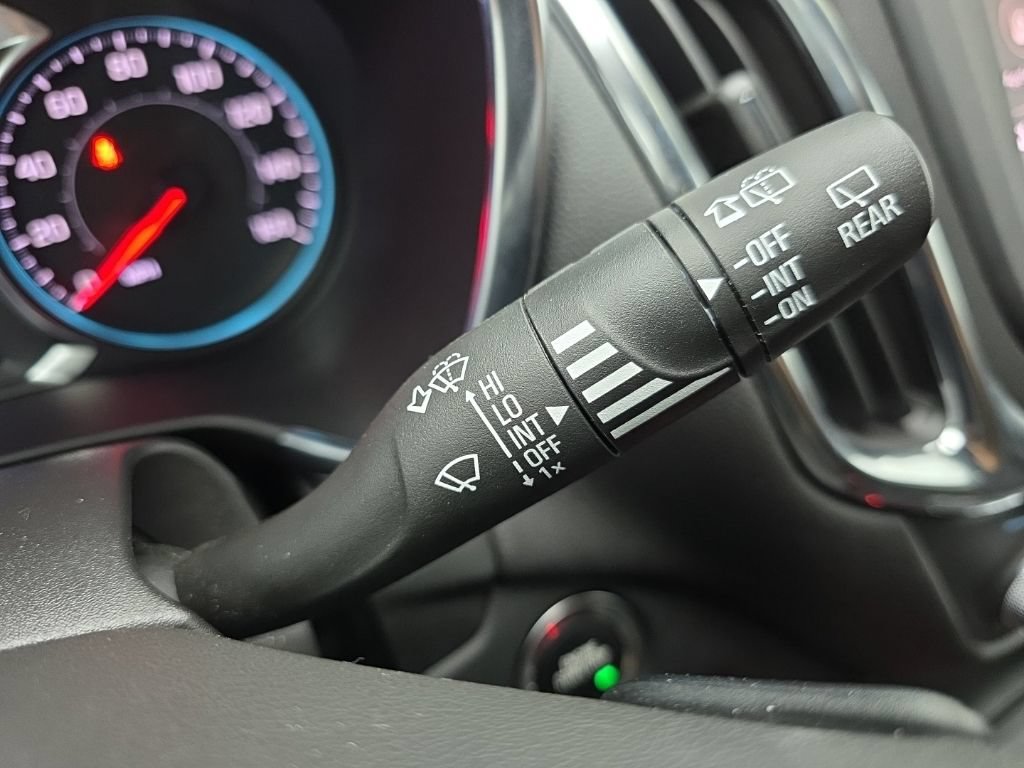 Used 2023 Chevrolet Equinox LT w/ LPO, Floor Liner Package AWD/4WD image 29
