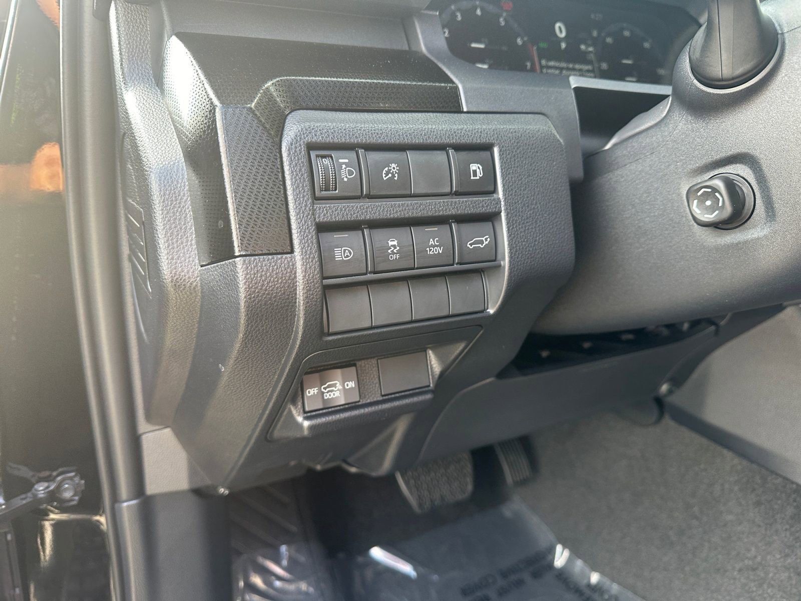 New 2026 Toyota 4Runner Limited AWD/4WD image 18