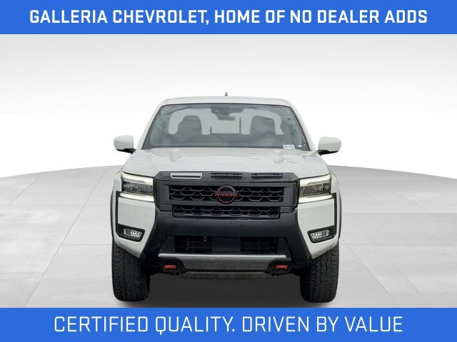 Used 2025 Nissan Frontier PRO-4X AWD/4WD image 3
