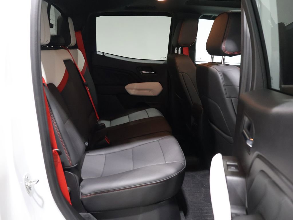 Used 2025 GMC Canyon AT4 w/ AT4X Package image 23