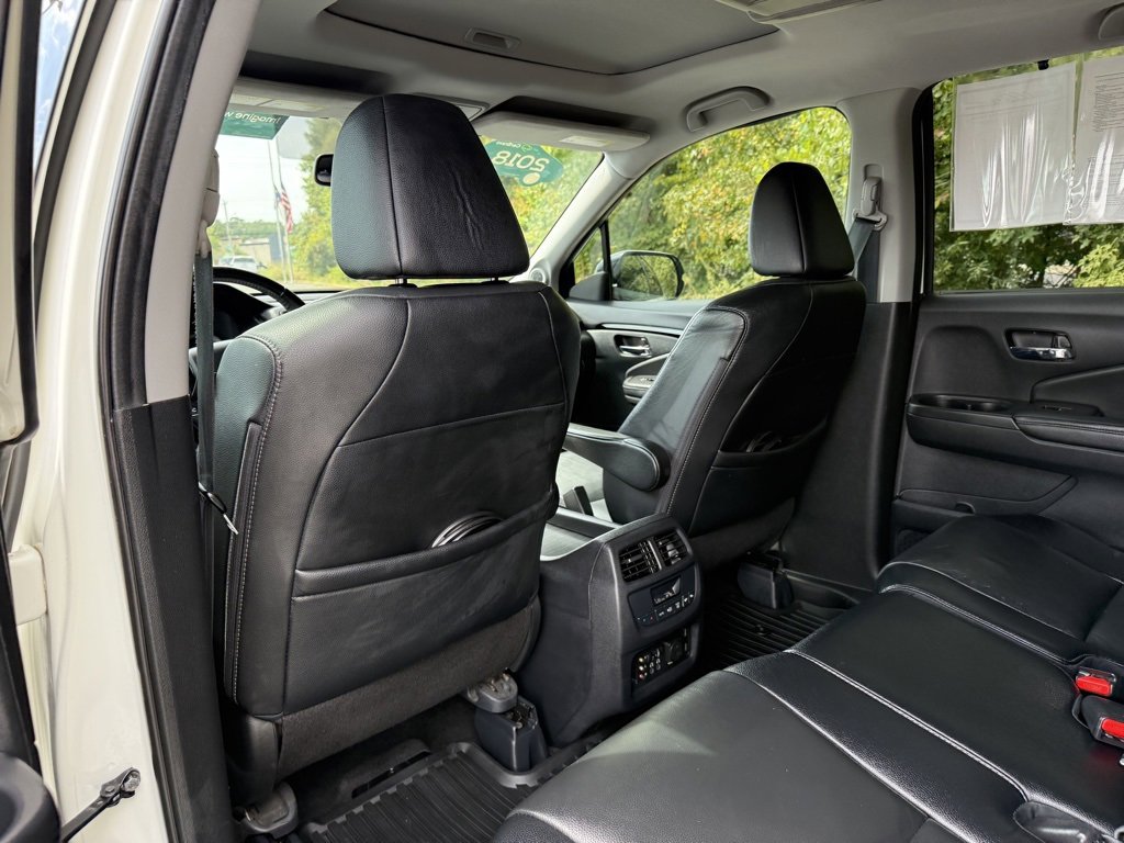 Used 2018 Honda Pilot Touring image 20