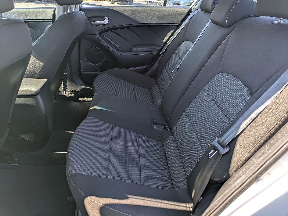Used 2018 Kia Forte LX image 25