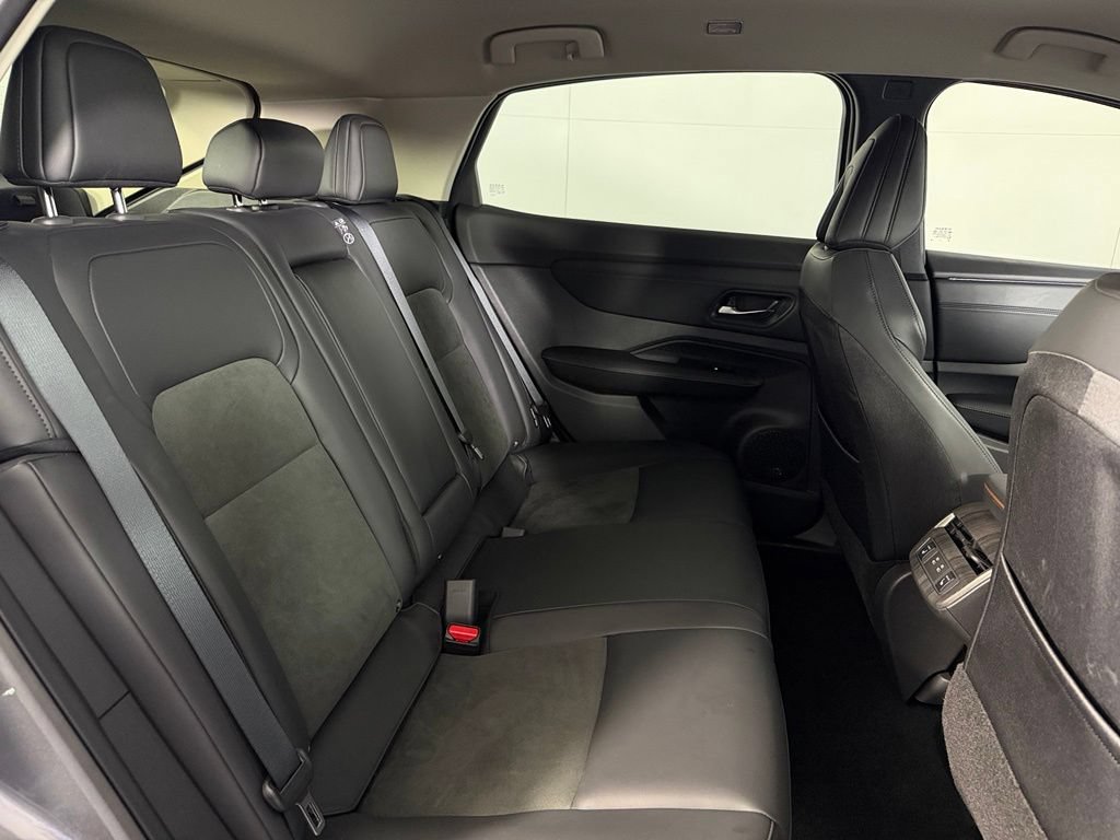 Used 2025 Nissan Ariya FWD image 19
