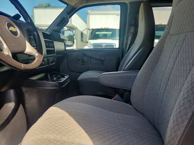 Used 2018 Chevrolet Express 3500 LT w/ LT Preferred Equipment Group RWD image 19