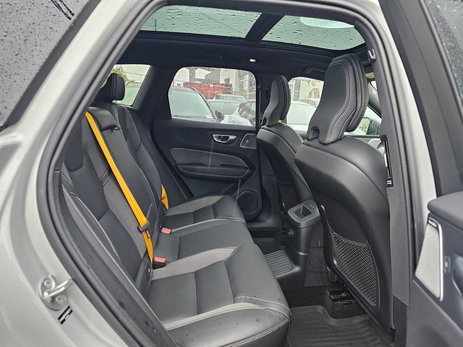 Certified 2025 Volvo XC60 T8 Polestar w/ Protection Package Premier AWD/4WD image 5