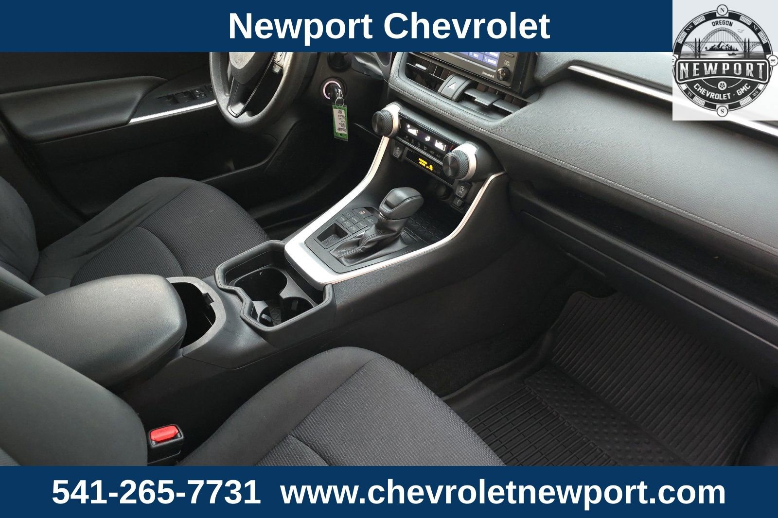 Used 2020 Toyota RAV4 LE image 17