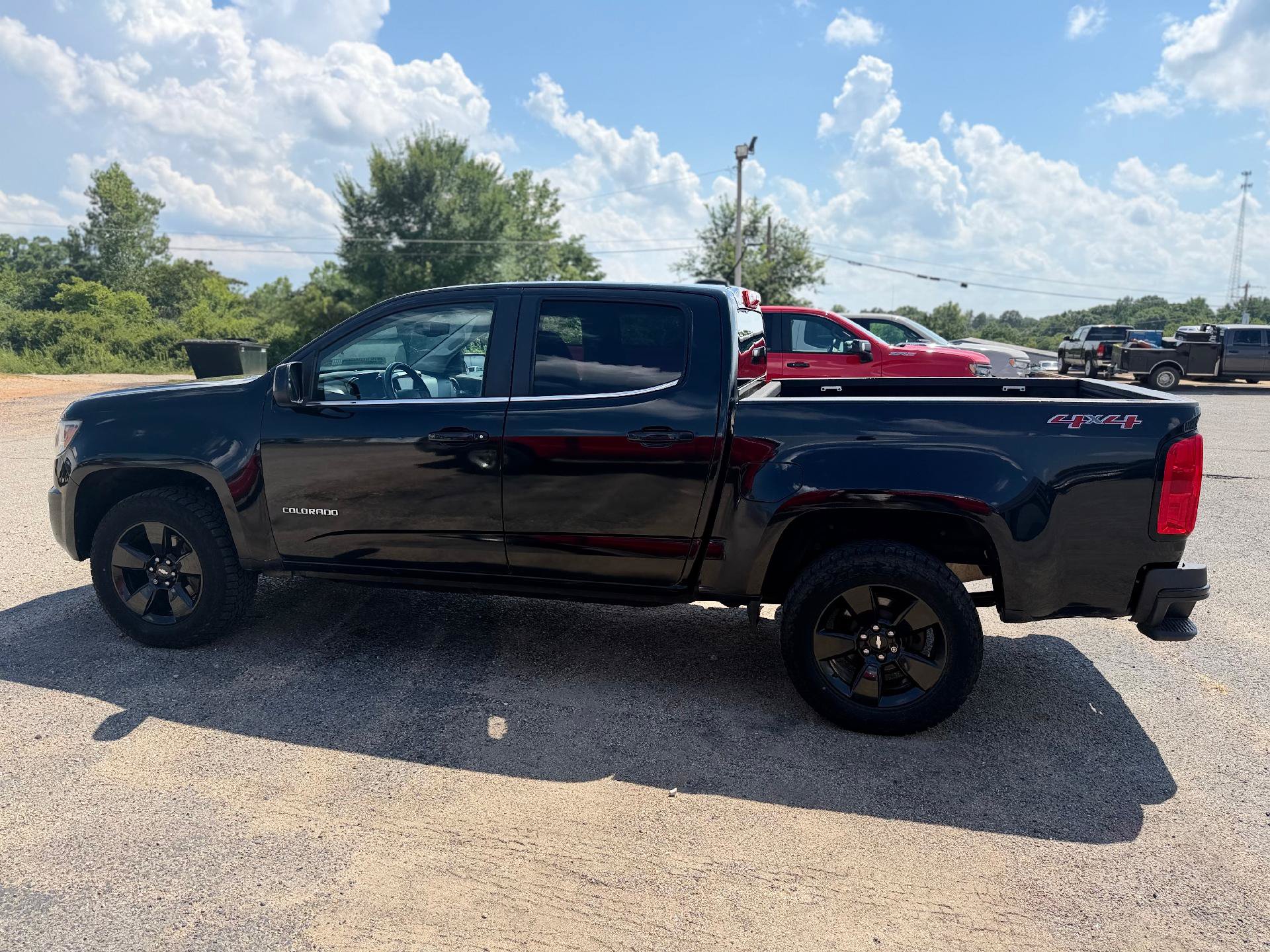 Used 2016 Chevrolet Colorado LT w/ Midnight Edition AWD/4WD image 6
