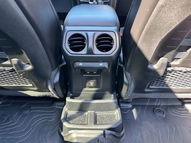 Used 2021 Jeep Wrangler Unlimited Rubicon w/ Trailer Tow Package image 36