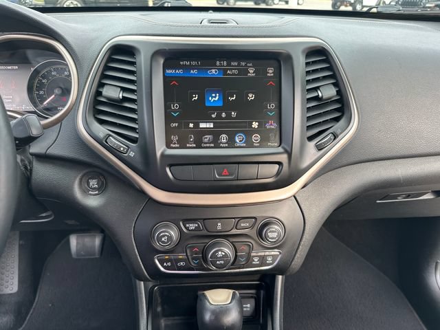 Used 2014 Jeep Cherokee Limited w/ Luxury Group FWD image 29
