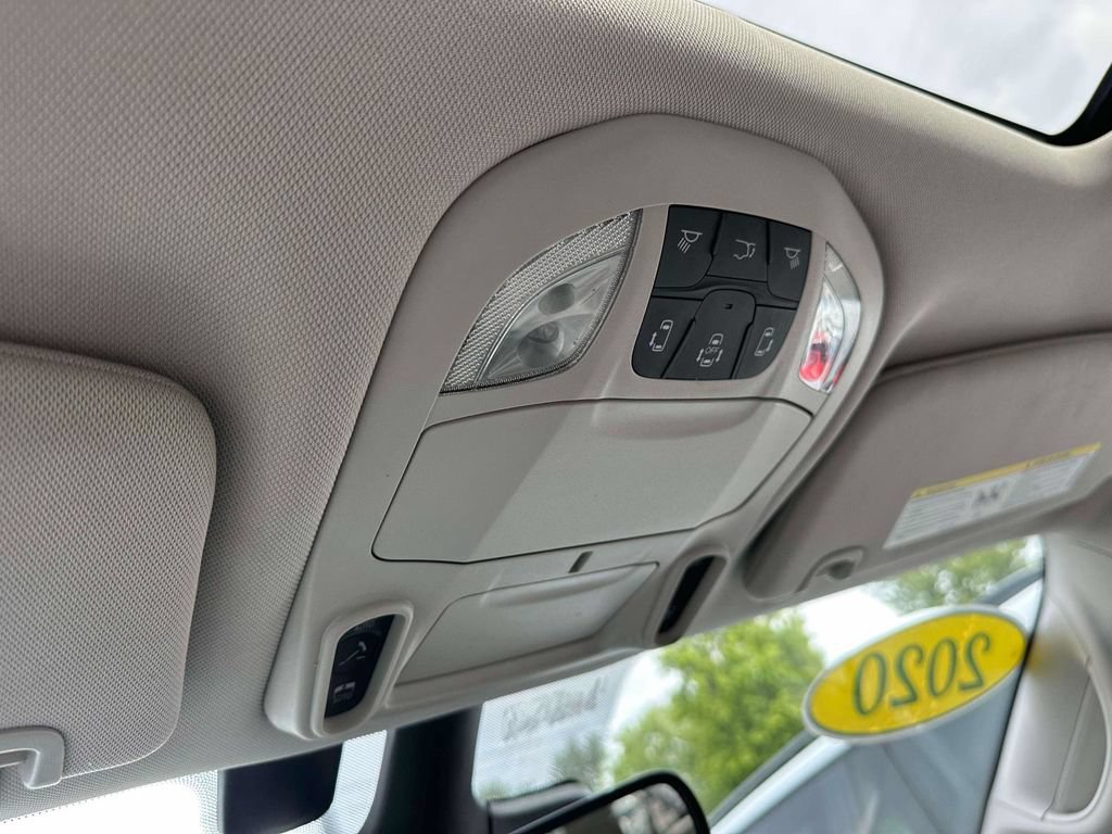 Used 2020 Chrysler Pacifica Limited w/ Advanced Safetytec Group FWD image 30