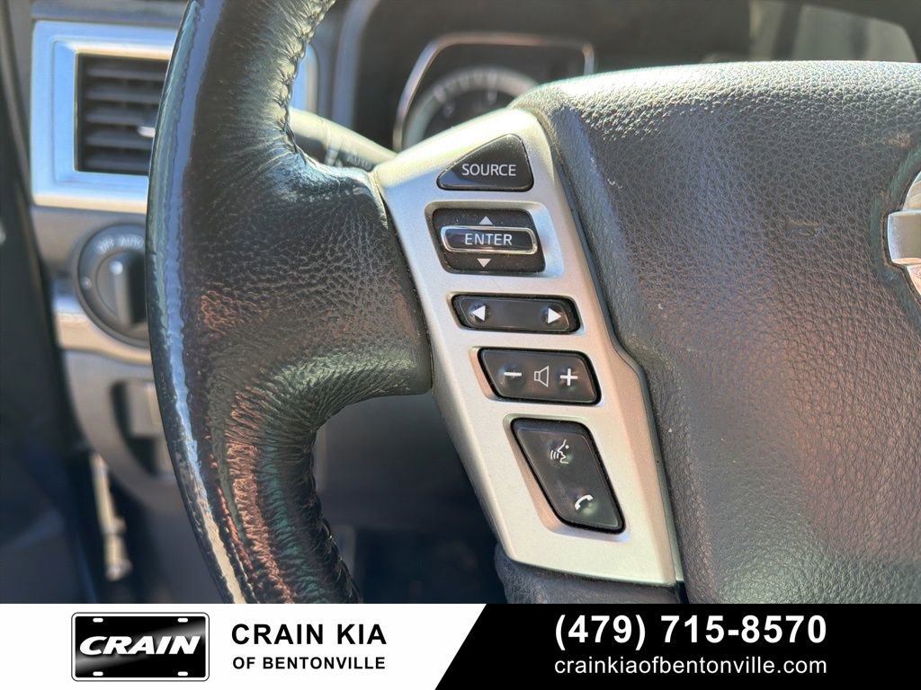 Used 2019 Nissan Titan SV w/ SV Convenience Package image 19