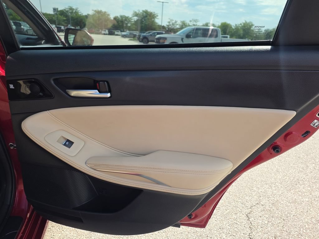 Used 2019 Toyota Avalon XLE w/ Moonroof Package FWD image 30