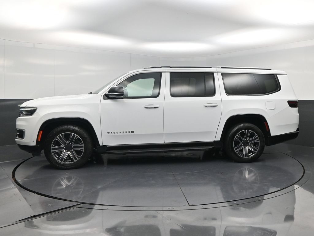 Used 2024 Jeep Wagoneer L Series II RWD image 3