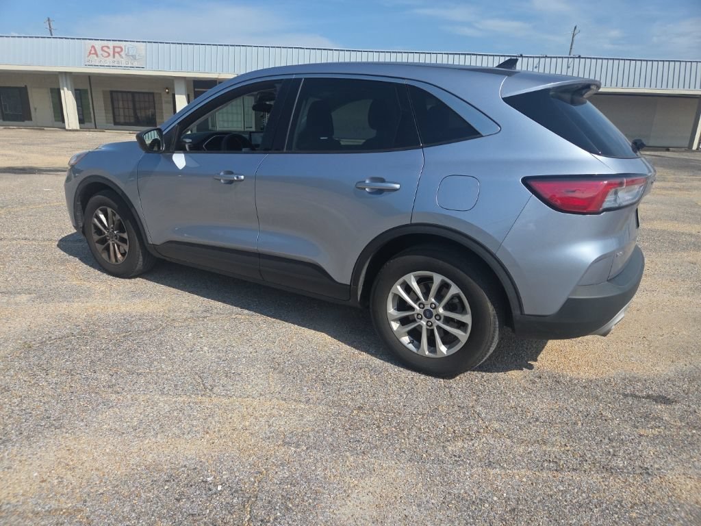 Used 2022 Ford Escape SE FWD image 7