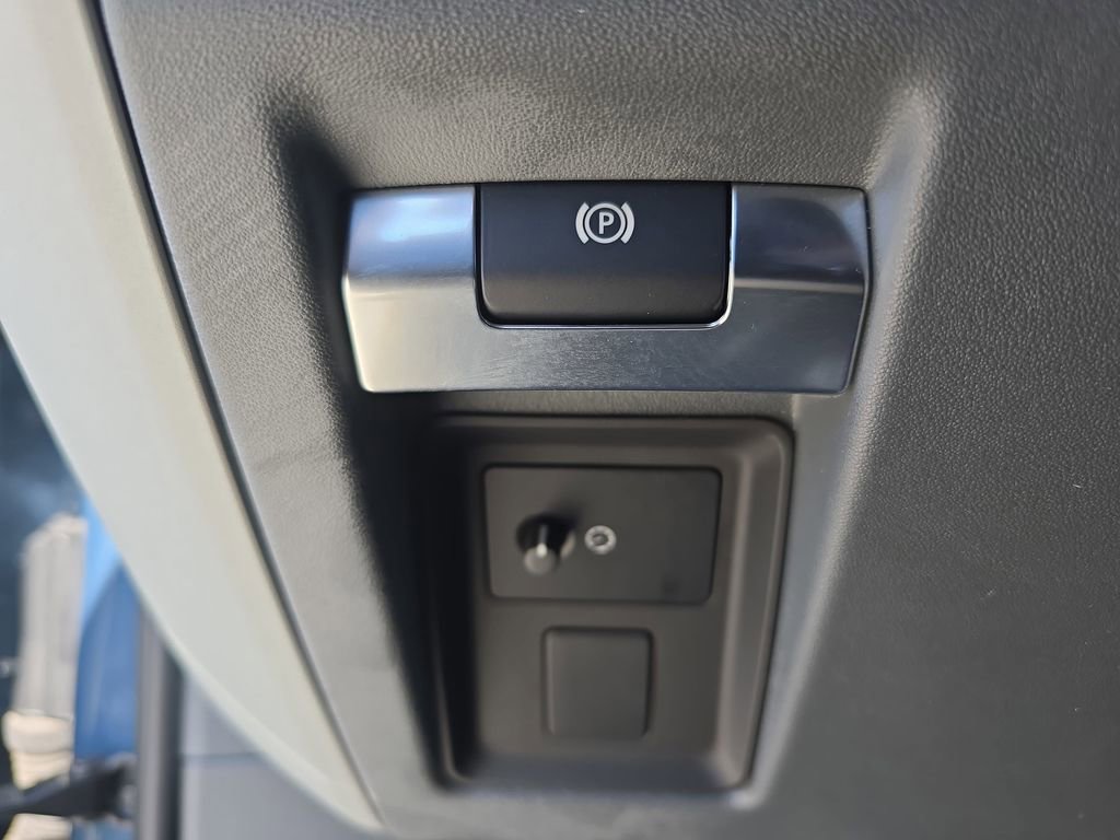 Certified 2023 Land Rover Defender 110 S image 28