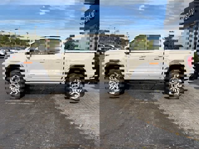 New 2026 GMC Canyon Elevation w/ Convenience Package image 5