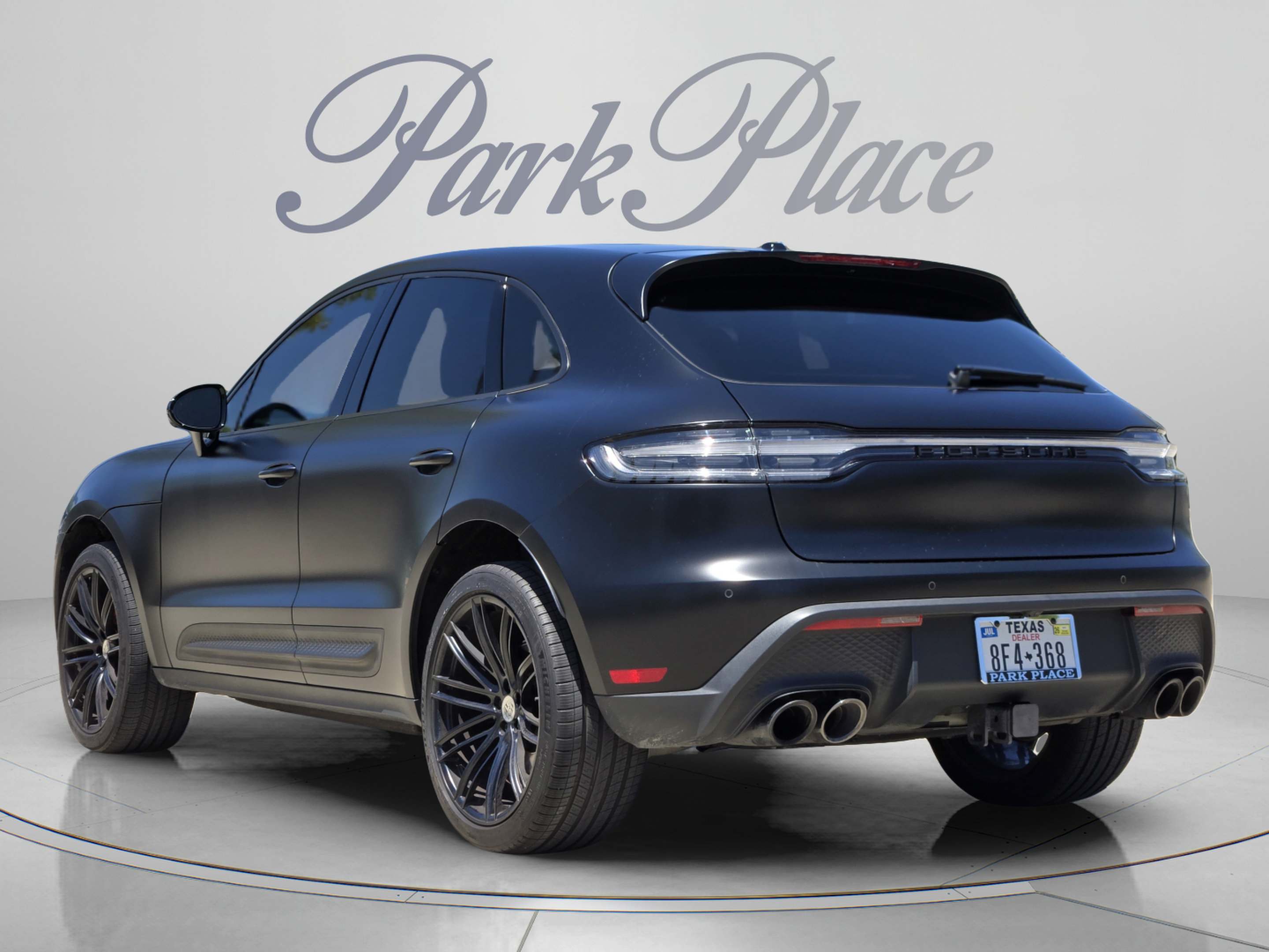 Used 2025 Porsche Macan S AWD/4WD image 3