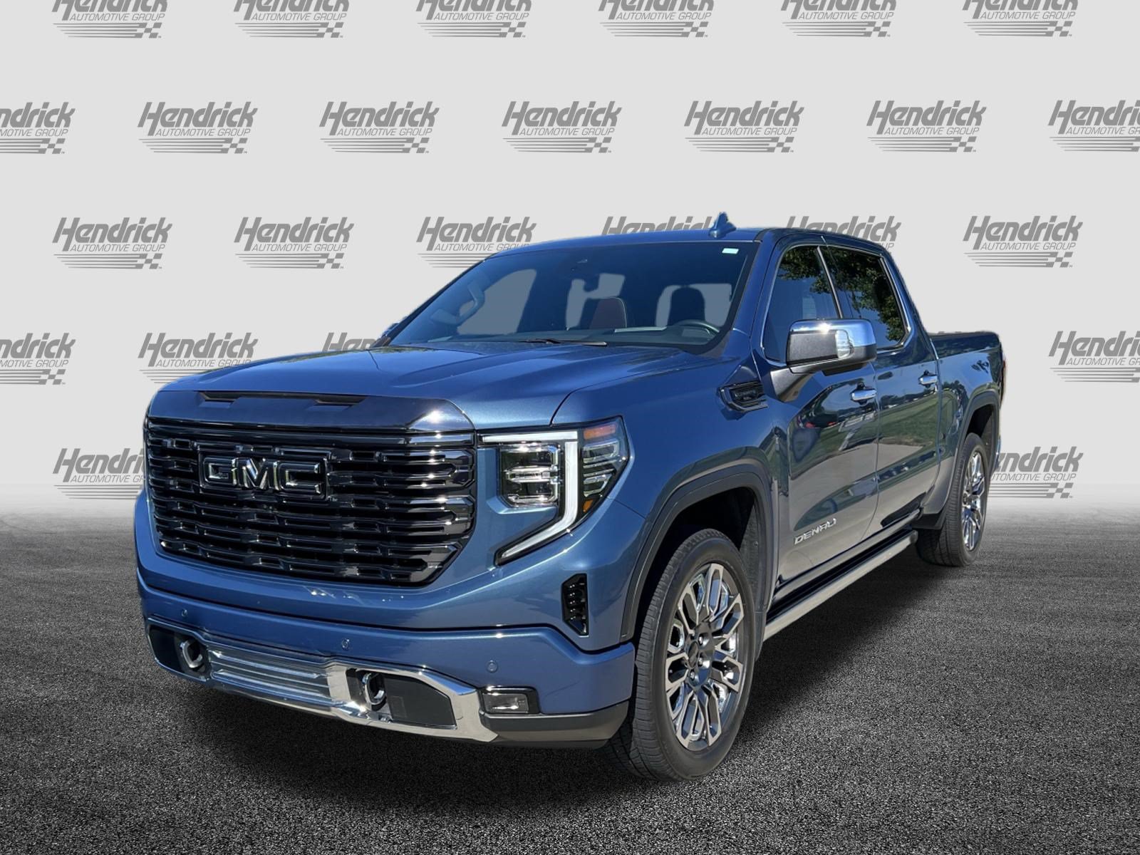Used 2024 GMC Sierra 1500 Denali Ultimate w/ LPO, Utility Wall Package AWD/4WD image 5
