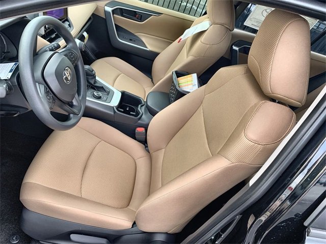 New 2025 Toyota RAV4 LE image 18