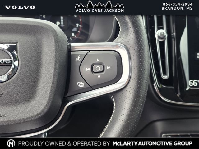 Used 2021 Volvo XC40 T5 R-Design AWD/4WD image 27