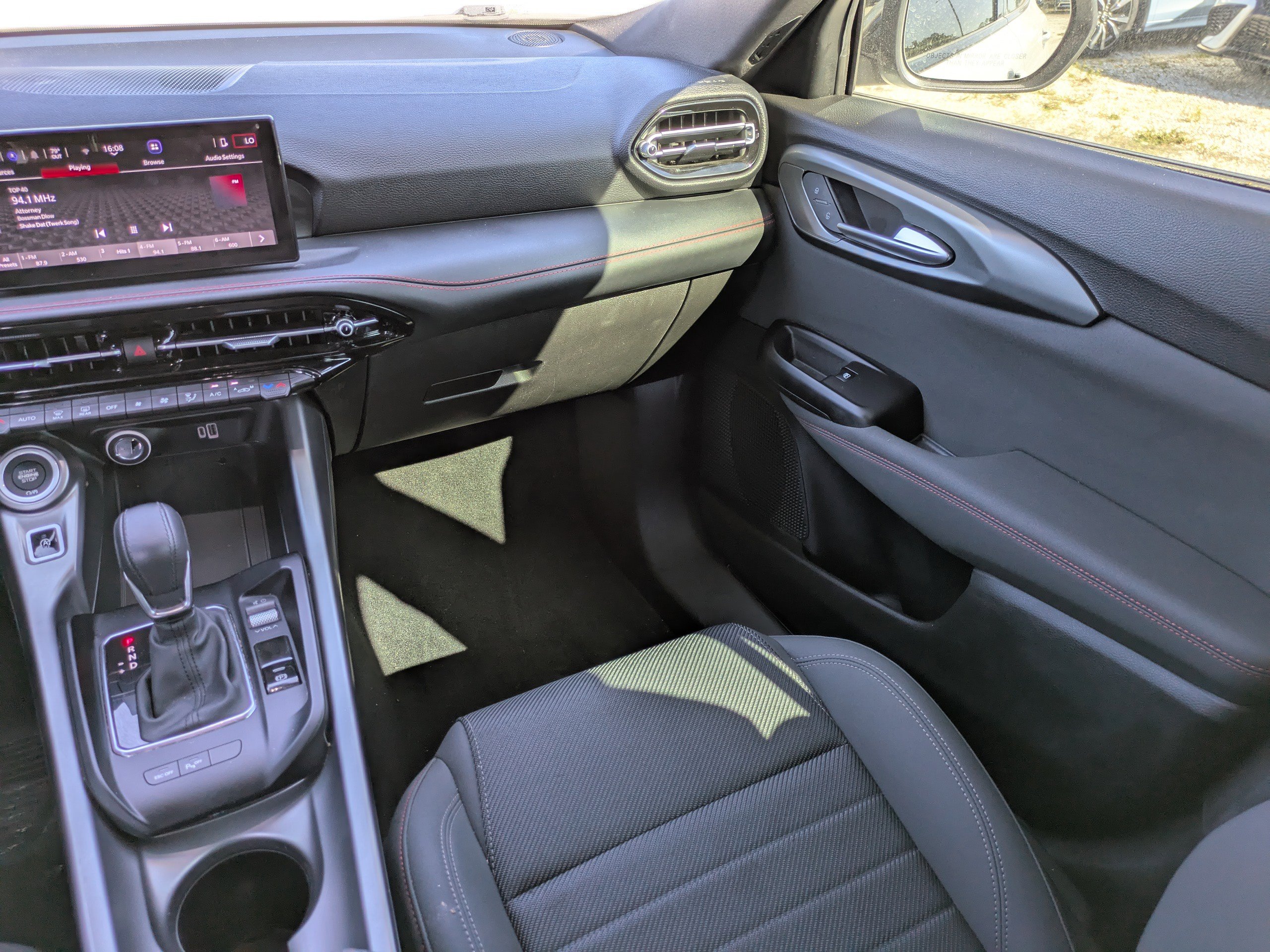 Used 2024 Dodge Hornet GT w/ GT Blacktop Package image 16