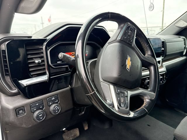 Used 2024 Chevrolet Silverado 2500 LT AWD/4WD image 11