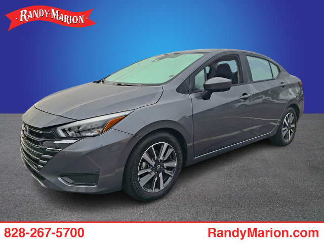 Used 2025 Nissan Versa SV FWD image 1