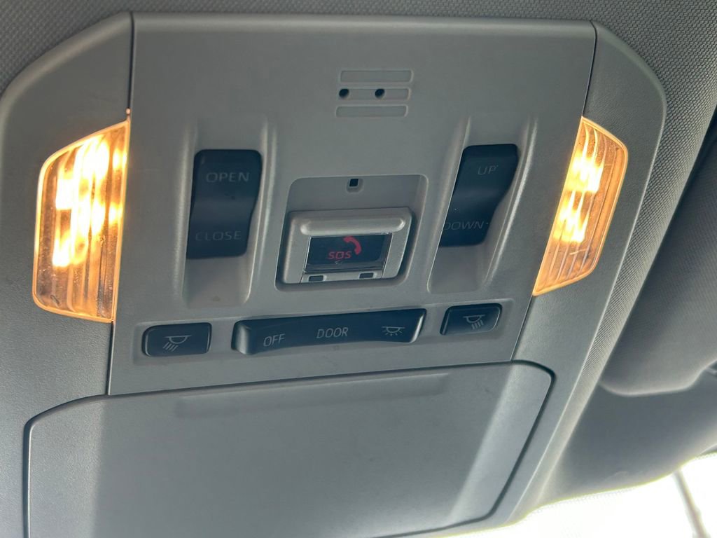 Used 2023 Toyota Highlander Limited image 20