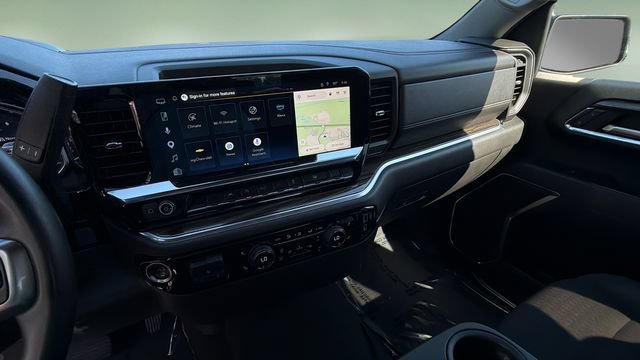 Used 2025 Chevrolet Silverado 1500 LT AWD/4WD image 24