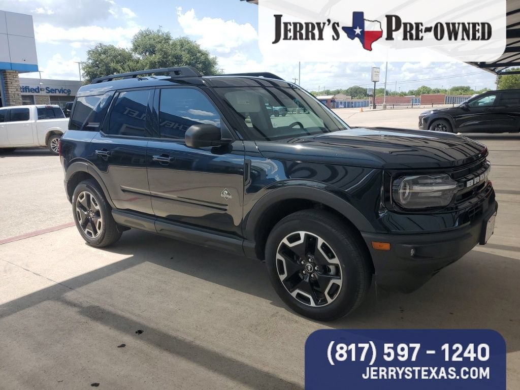 Used 2023 Ford Bronco Sport Outer Banks w/ Tech Package AWD/4WD image 4