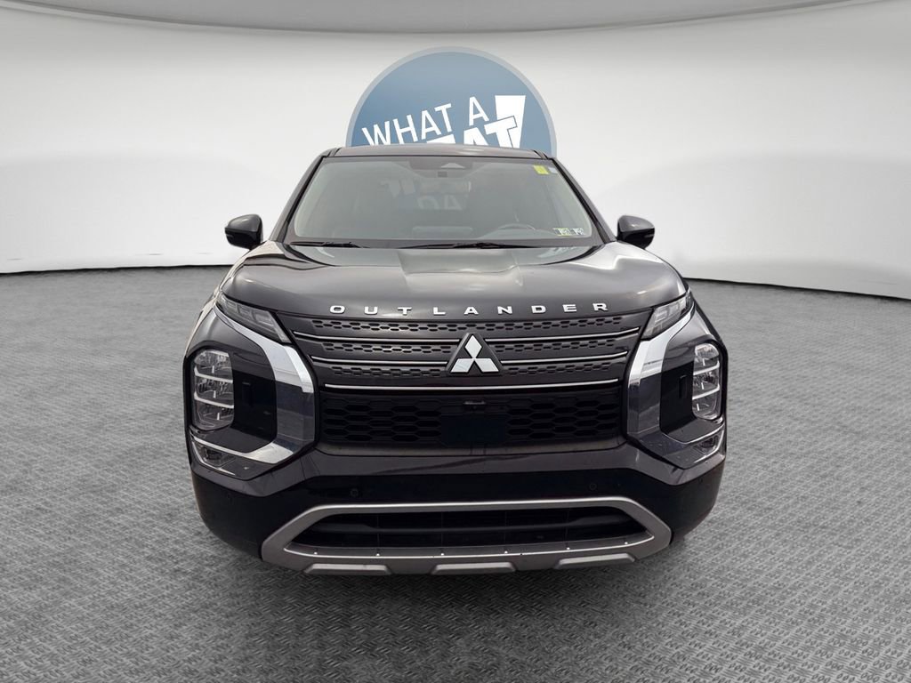 Used 2023 Mitsubishi Outlander SE AWD/4WD image 9