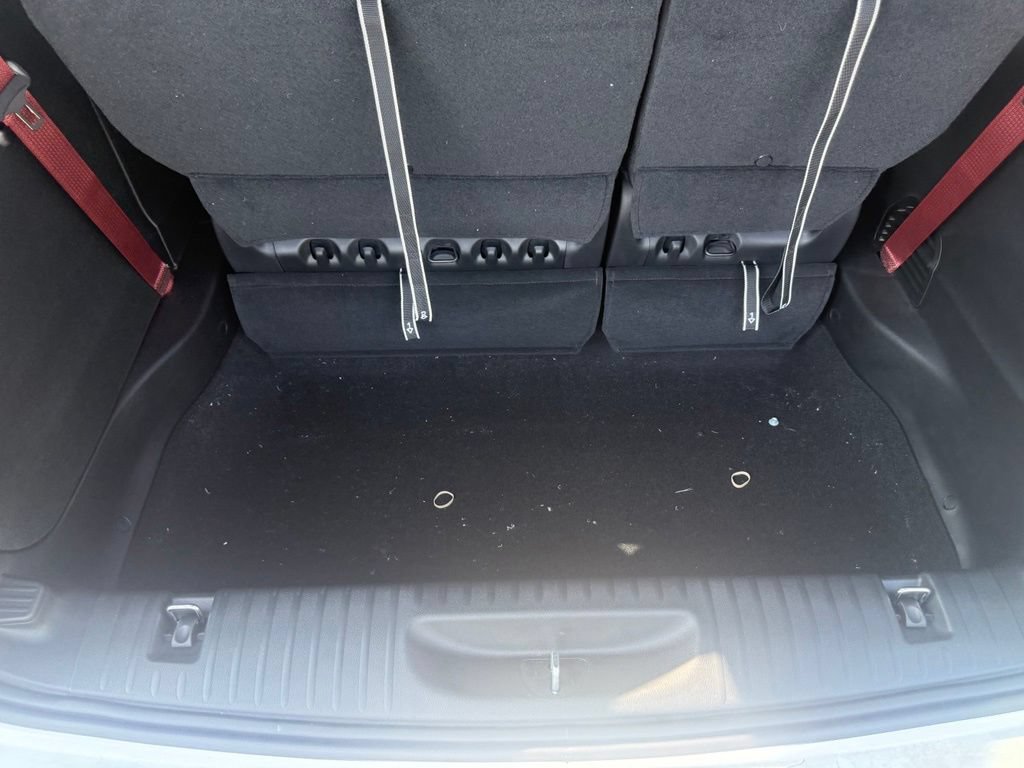 New 2027 Chrysler Pacifica Select FWD image 46