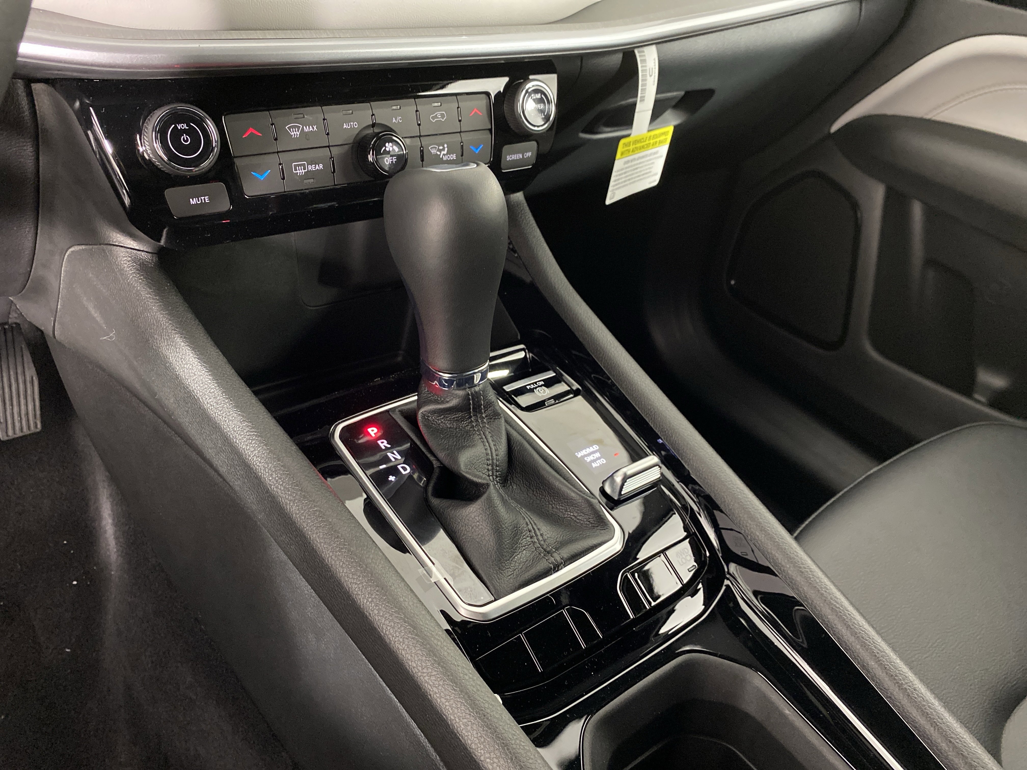 New 2026 Jeep Compass Limited image 27