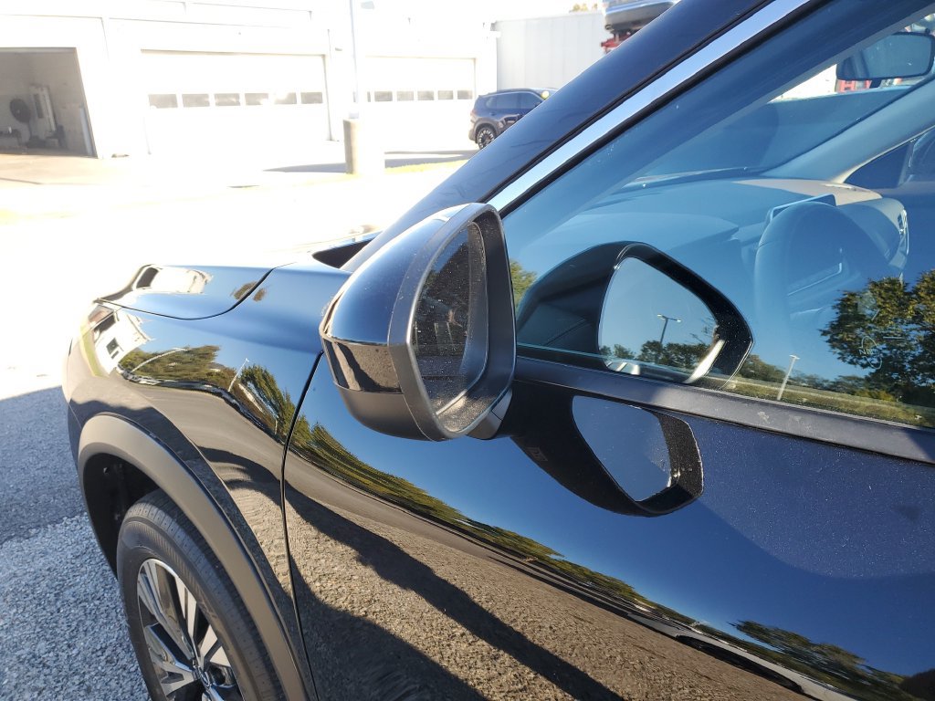 Certified 2023 Nissan Rogue SV w/ SV Premium B Package AWD/4WD image 10