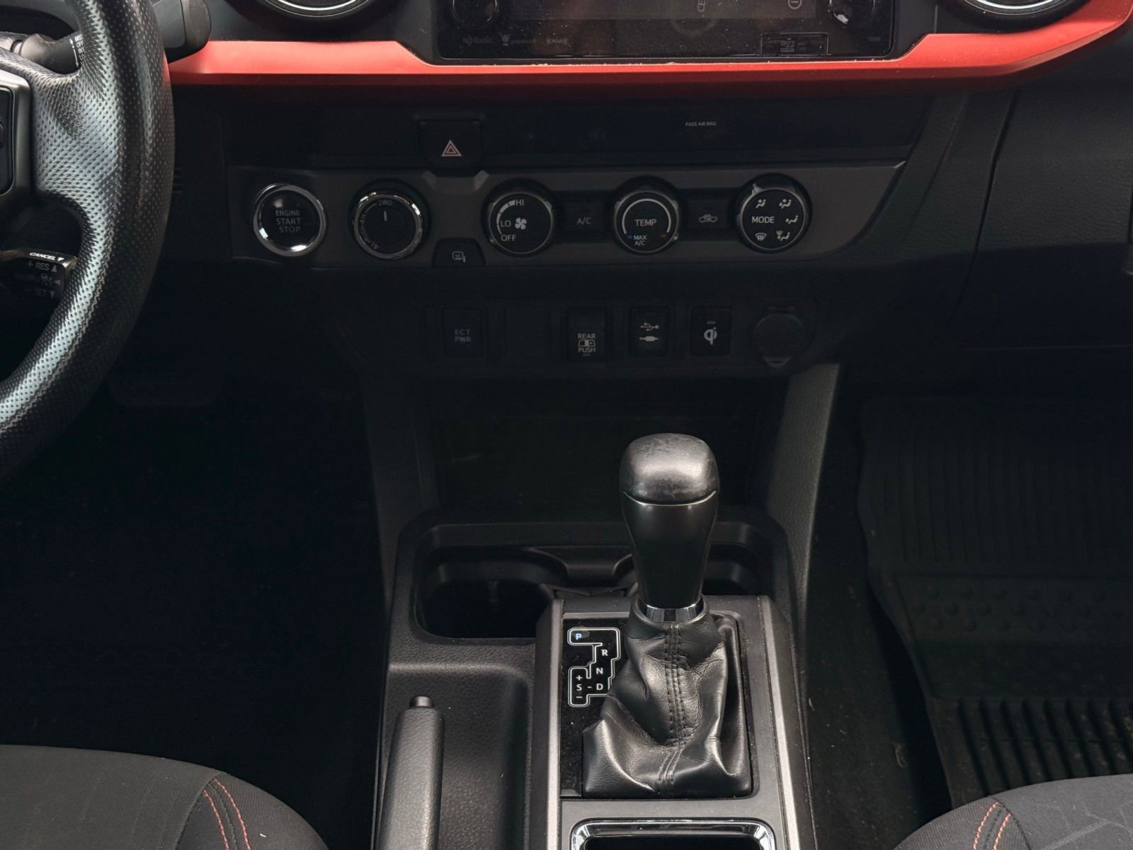 Used 2019 Toyota Tacoma TRD Off-Road image 39