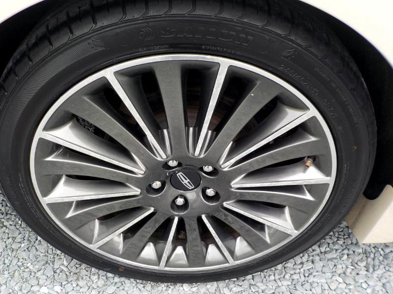 Used 2015 Lincoln MKZ Hybrid w/ Equipment Group 202A Reserve image 28