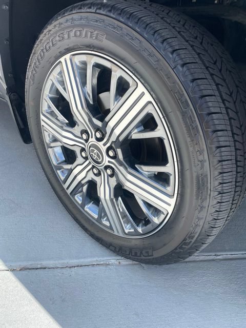 Used 2024 Toyota Sequoia Capstone AWD/4WD image 4
