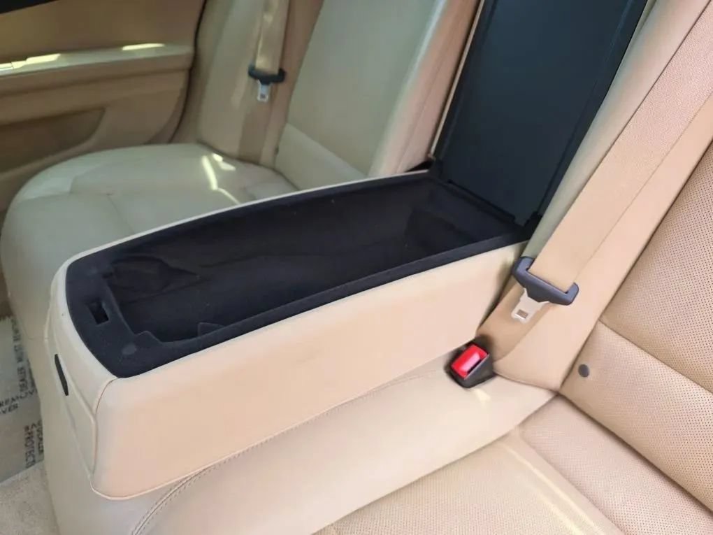 Used 2015 BMW 750Li RWD image 45