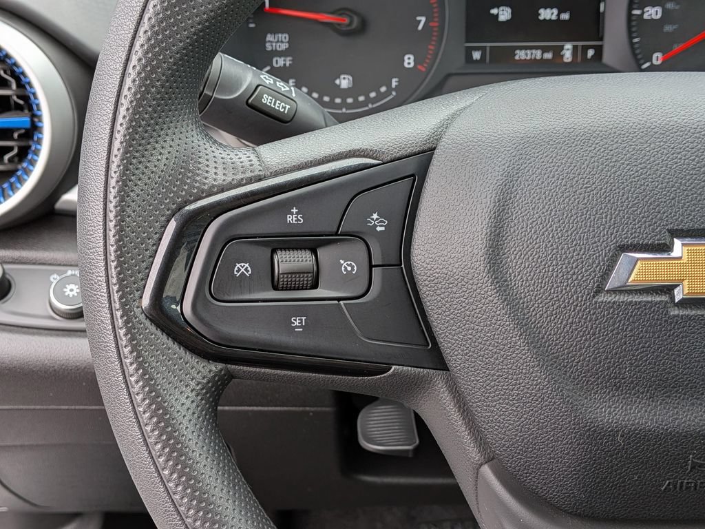 Used 2025 Chevrolet Trax LS FWD image 18