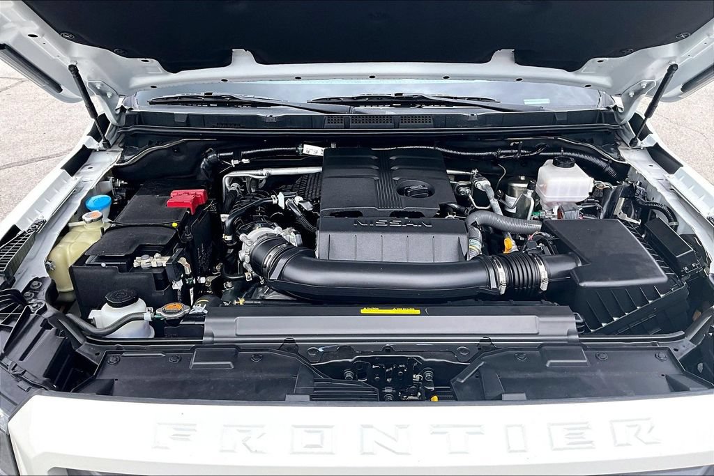 Used 2024 Nissan Frontier SV RWD image 29