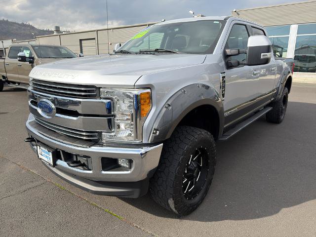 Certified 2017 Ford F350 Lariat w/ Lariat Value Package image 3