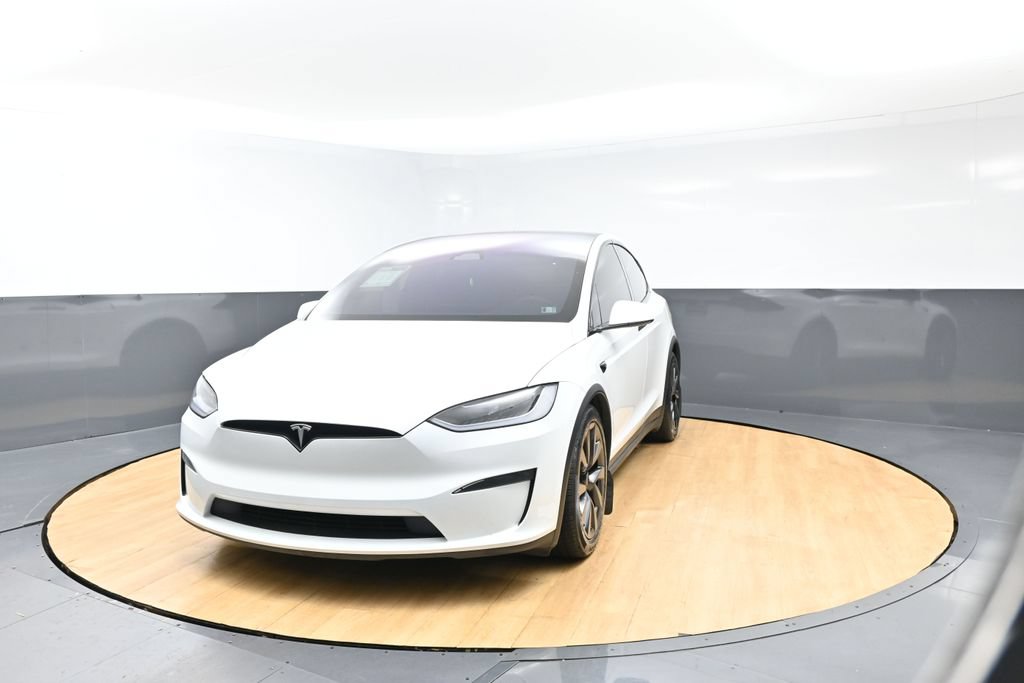 Used 2024 Tesla Model X AWD/4WD image 4