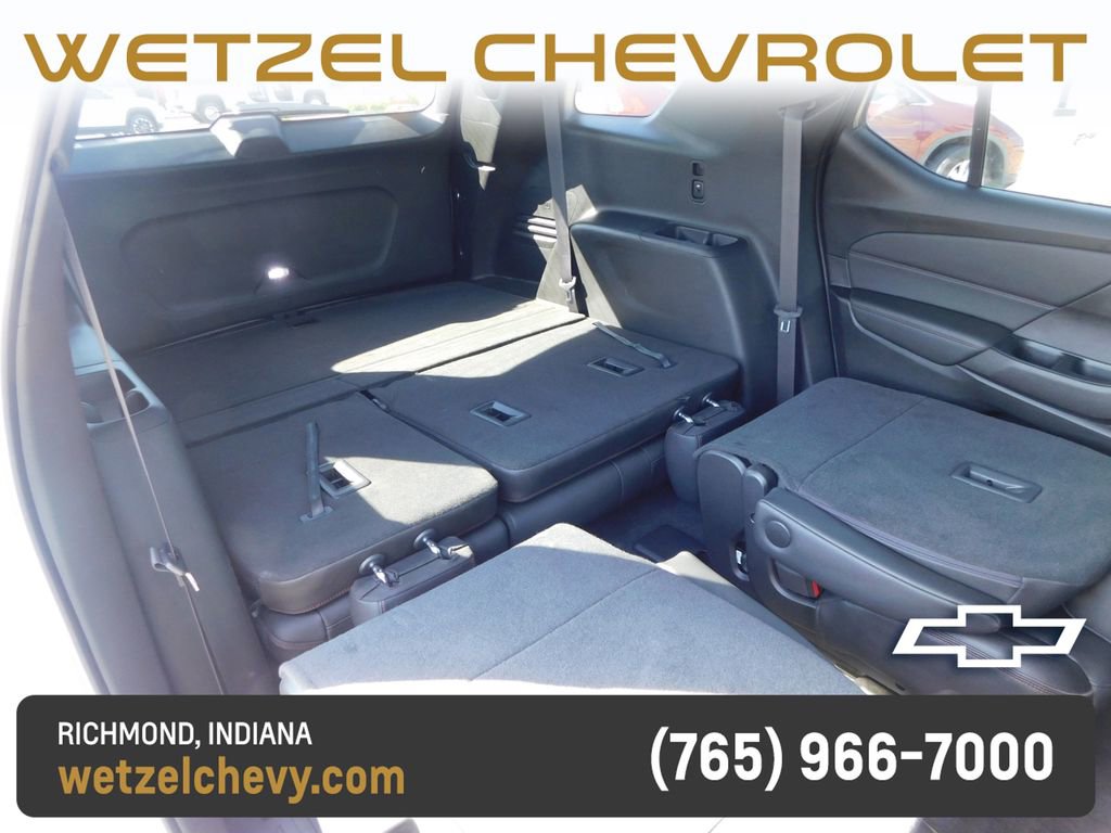 Used 2023 Chevrolet Traverse RS AWD/4WD image 31