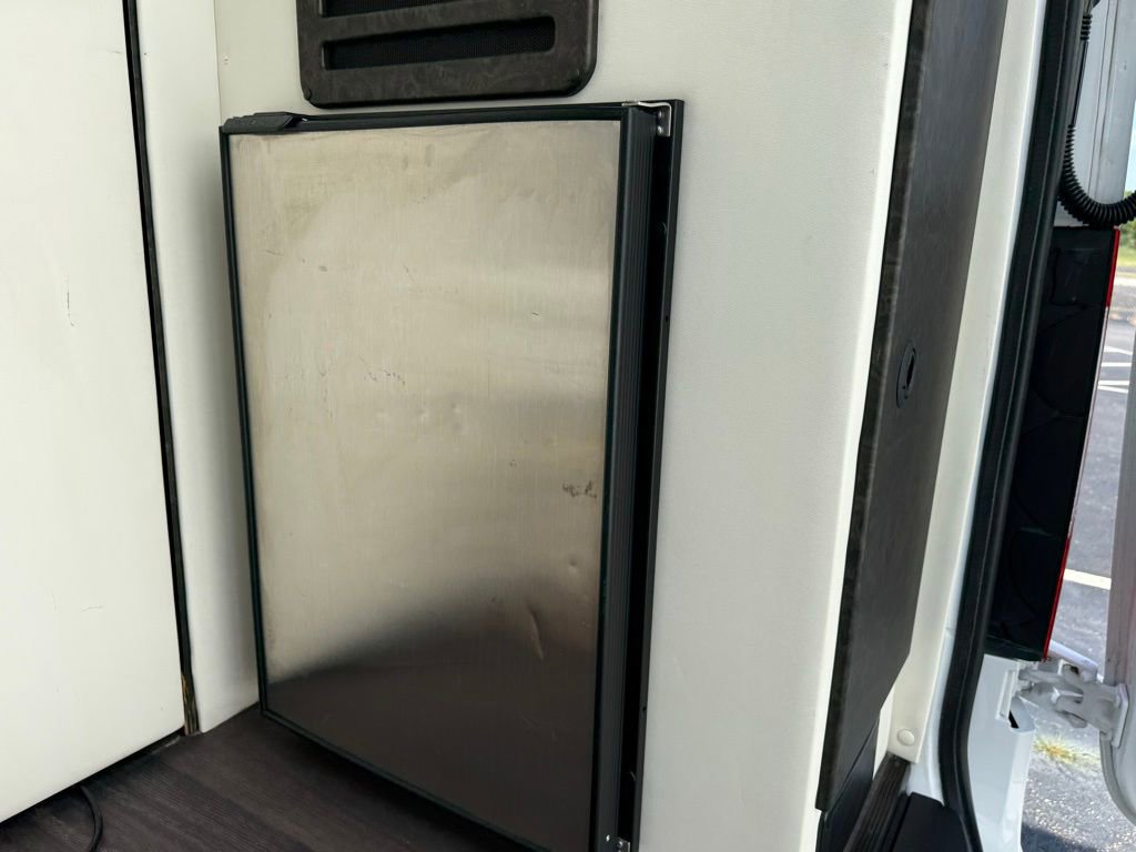 Used 2019 Mercedes-Benz Sprinter 170 w/ Driver Convenience Package image 16